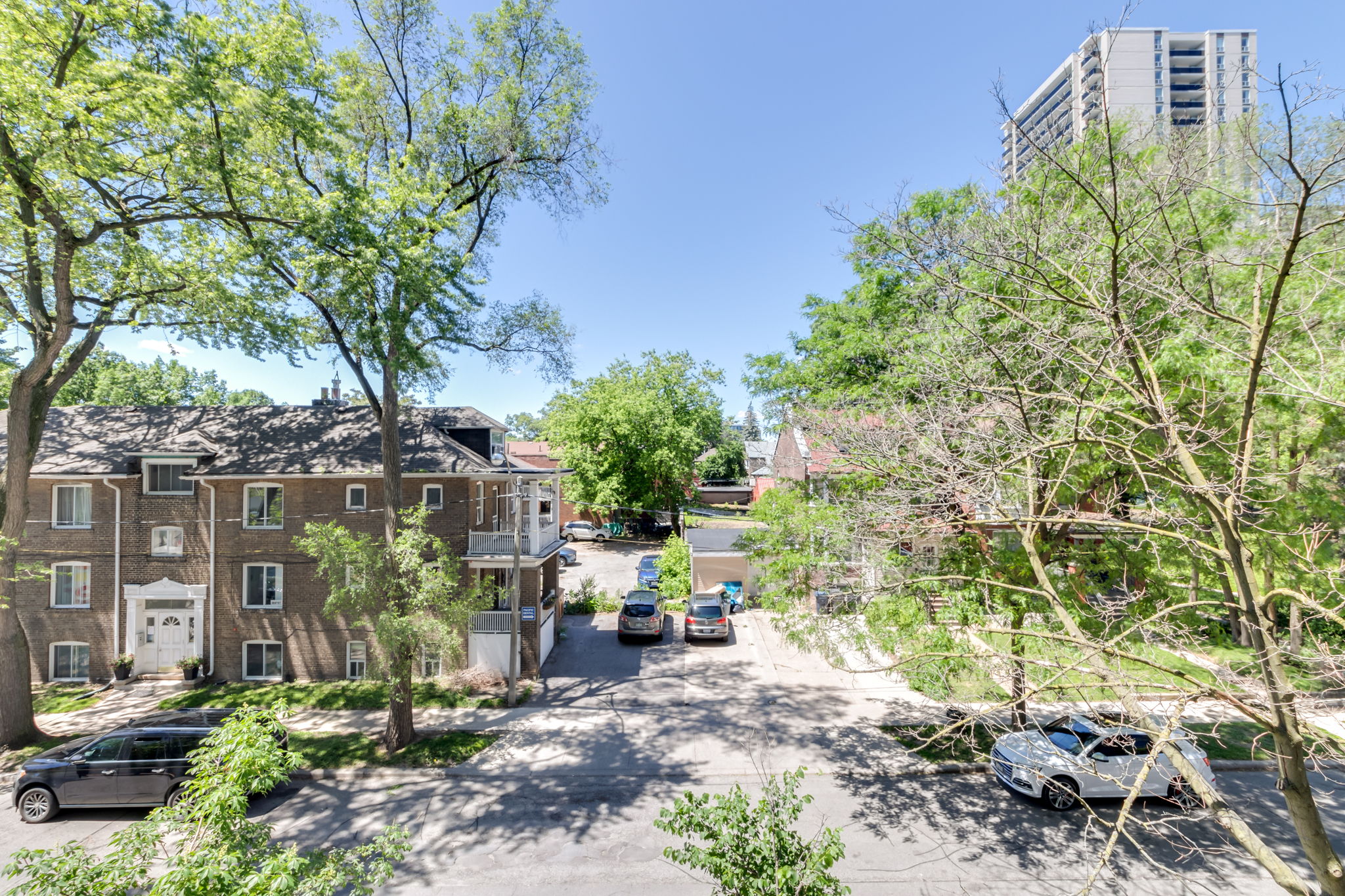 Toronto property showcase — delivered property photograph 24