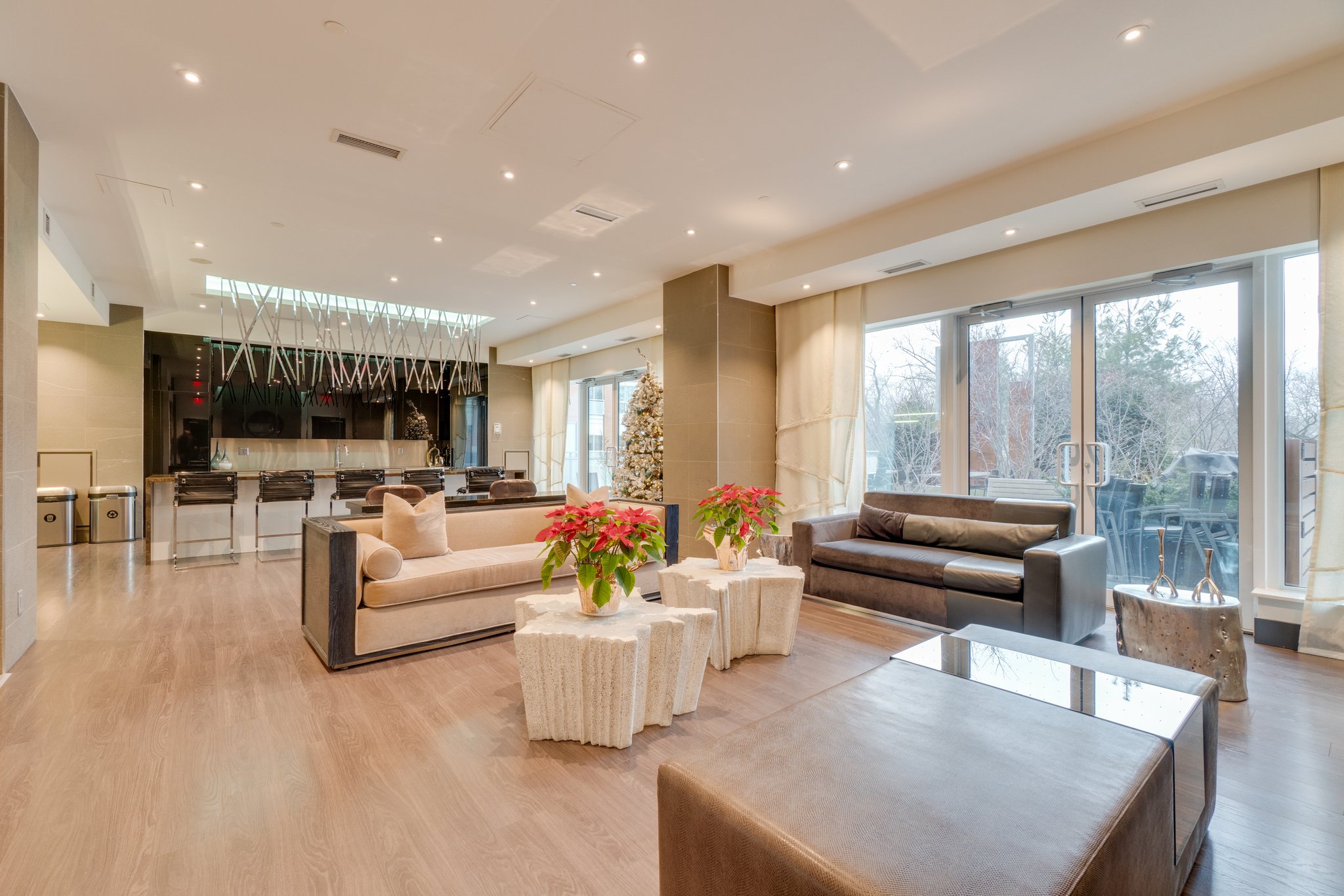 Toronto property showcase — delivered property photograph 45