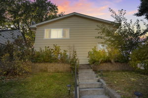  Photo 0