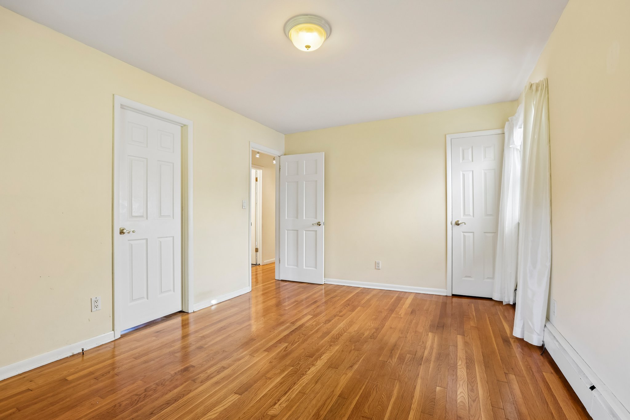 3rd St-S1510-037.jpg