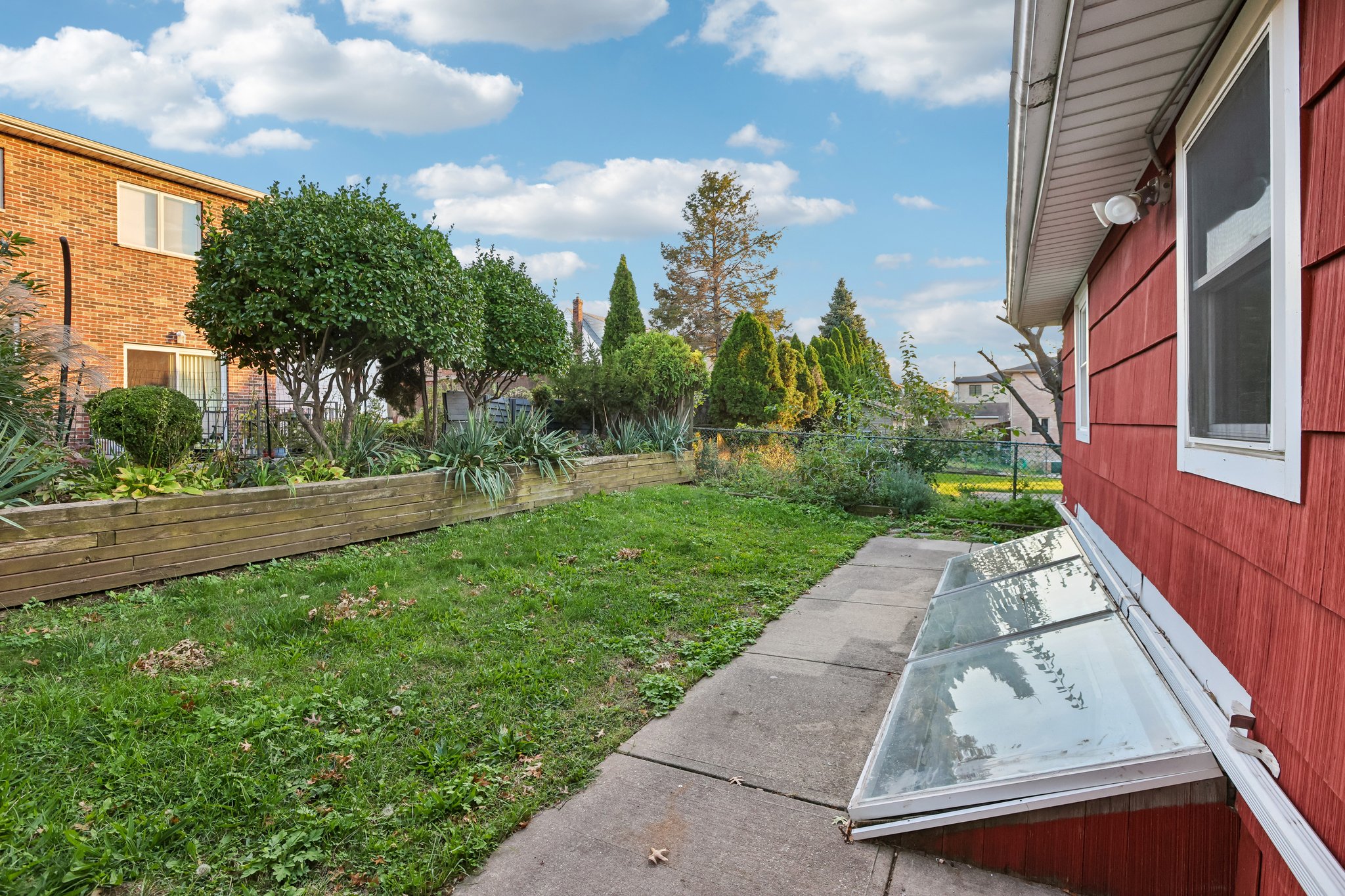 3rd St-S1510-057.jpg