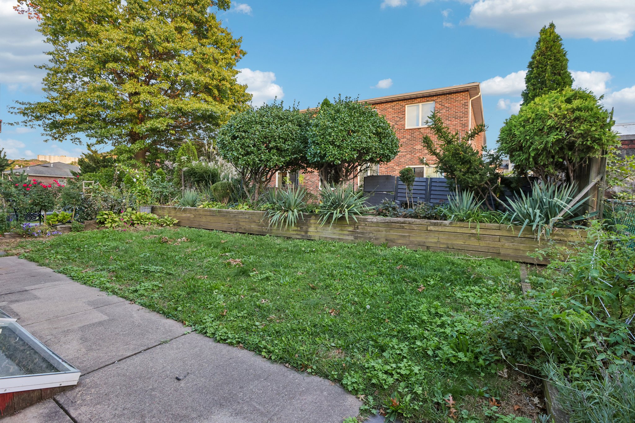 3rd St-S1510-063.jpg