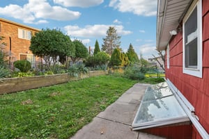 3rd St-S1510-057.jpg
