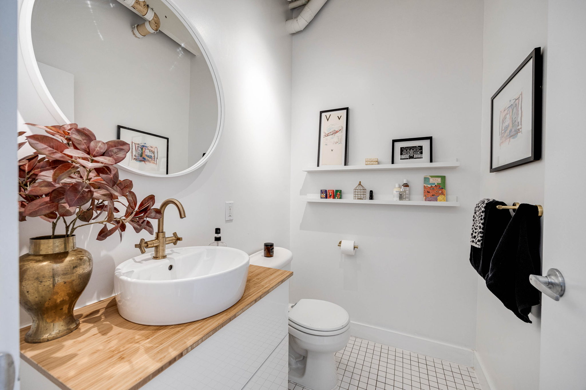 Toronto property showcase — delivered property photograph 15