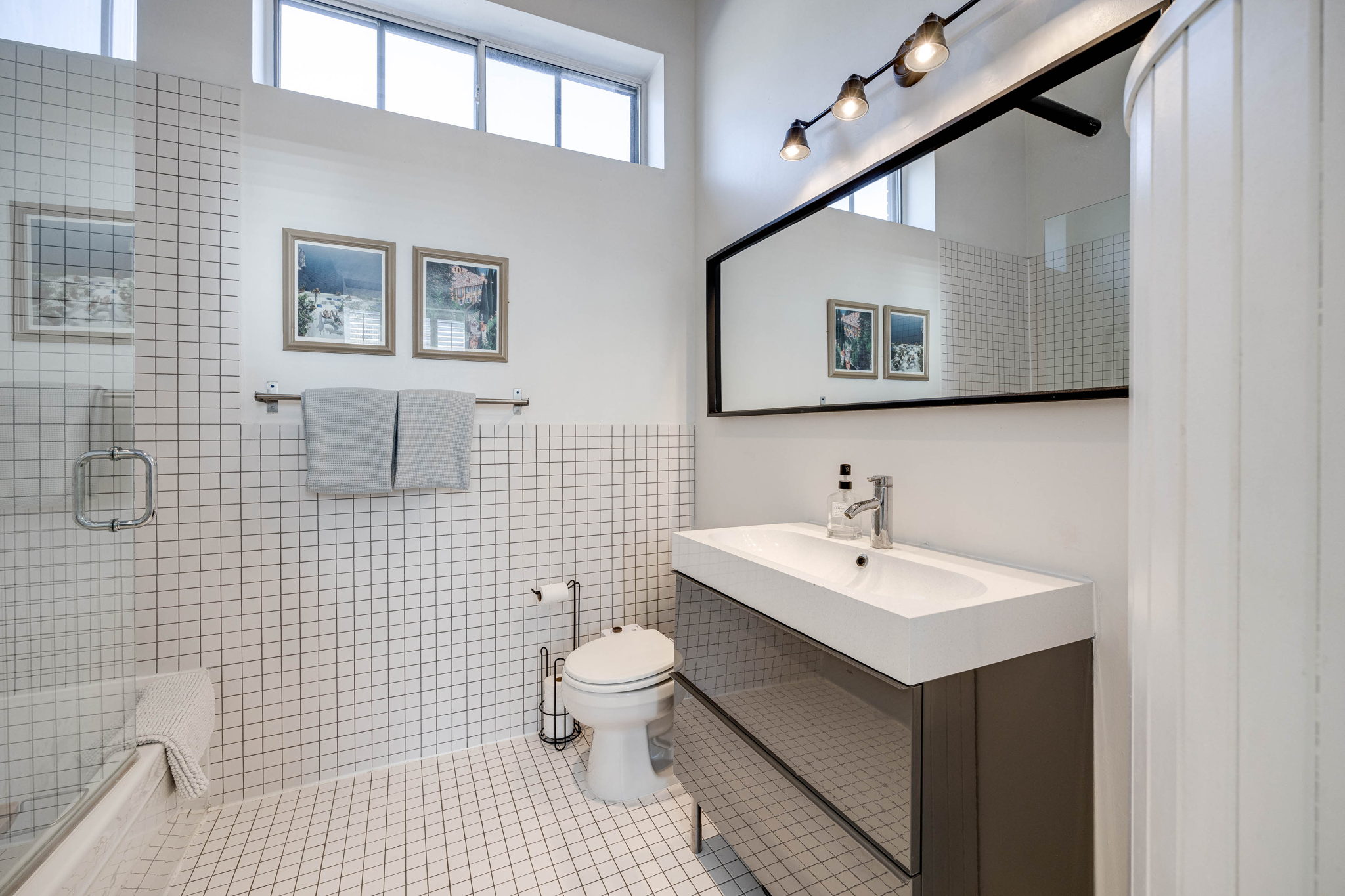 Toronto property showcase — delivered property photograph 29