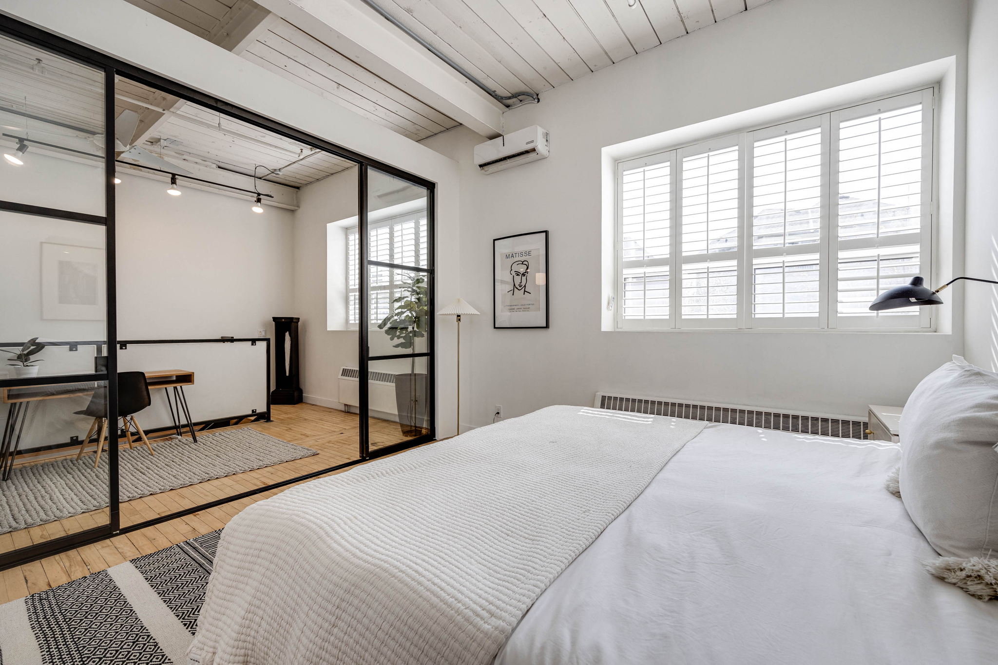 Toronto property showcase — delivered property photograph 28