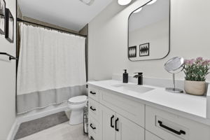  Photo 31