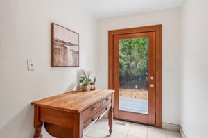 063.jpg