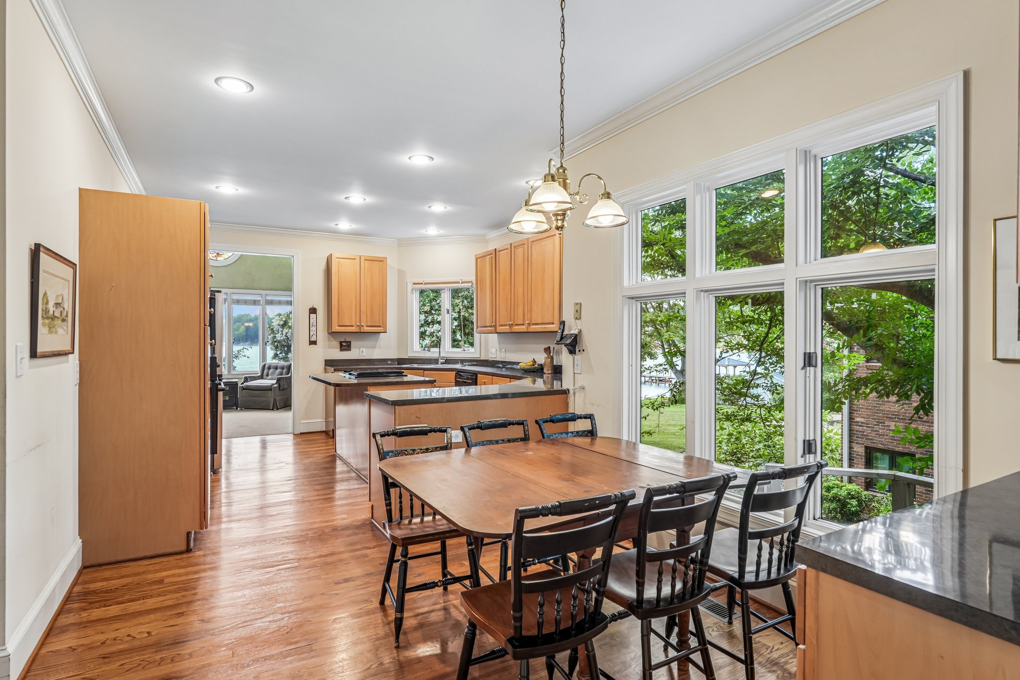 Ponderosa Cir-S2107-019.jpg