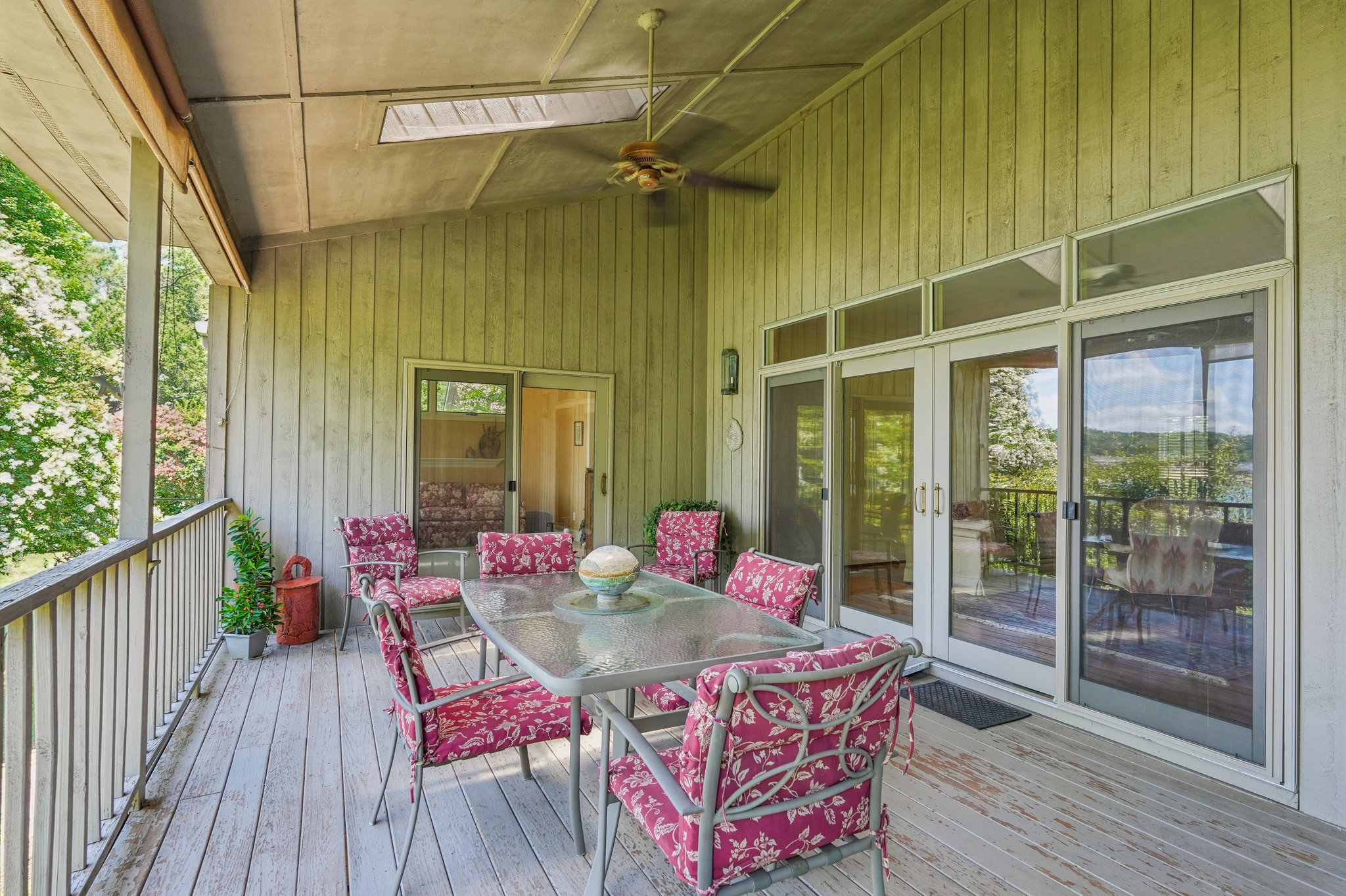 Ponderosa Cir-S2107-068.jpg