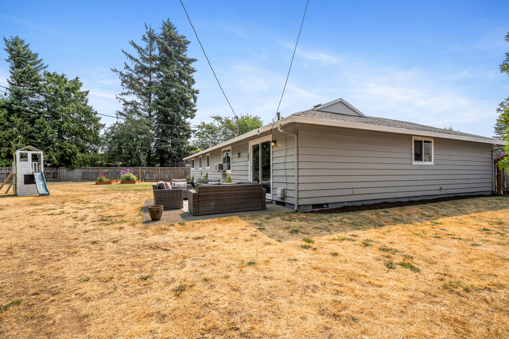 326 SE 236th Ct, Gresham, OR 97030 | Brite Room LLC