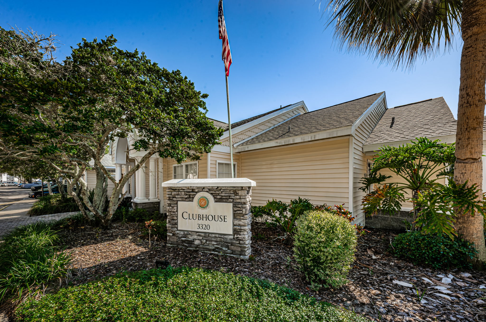 Clubhouse2