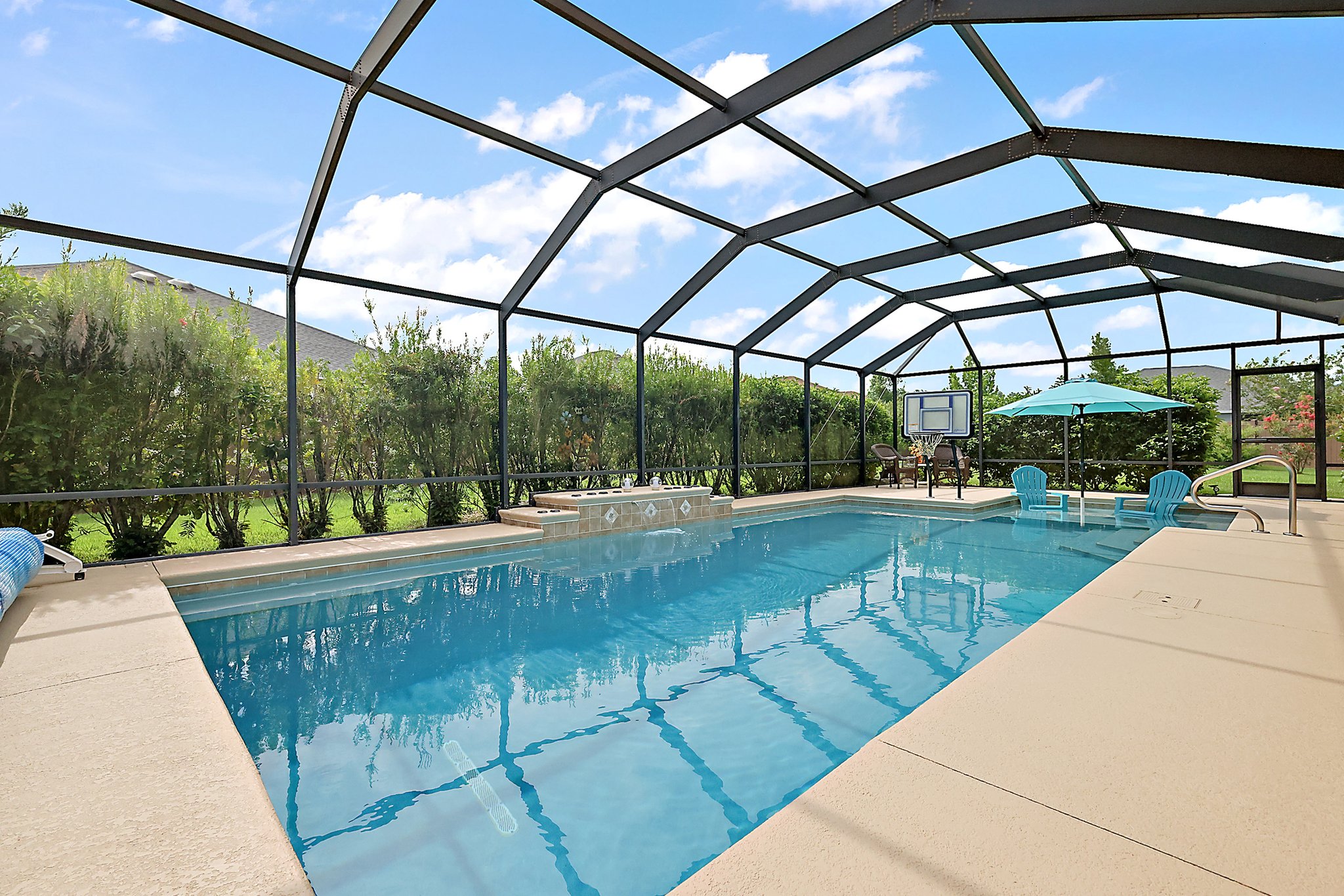 Swimming Pool with Beach Area and Water Fountain