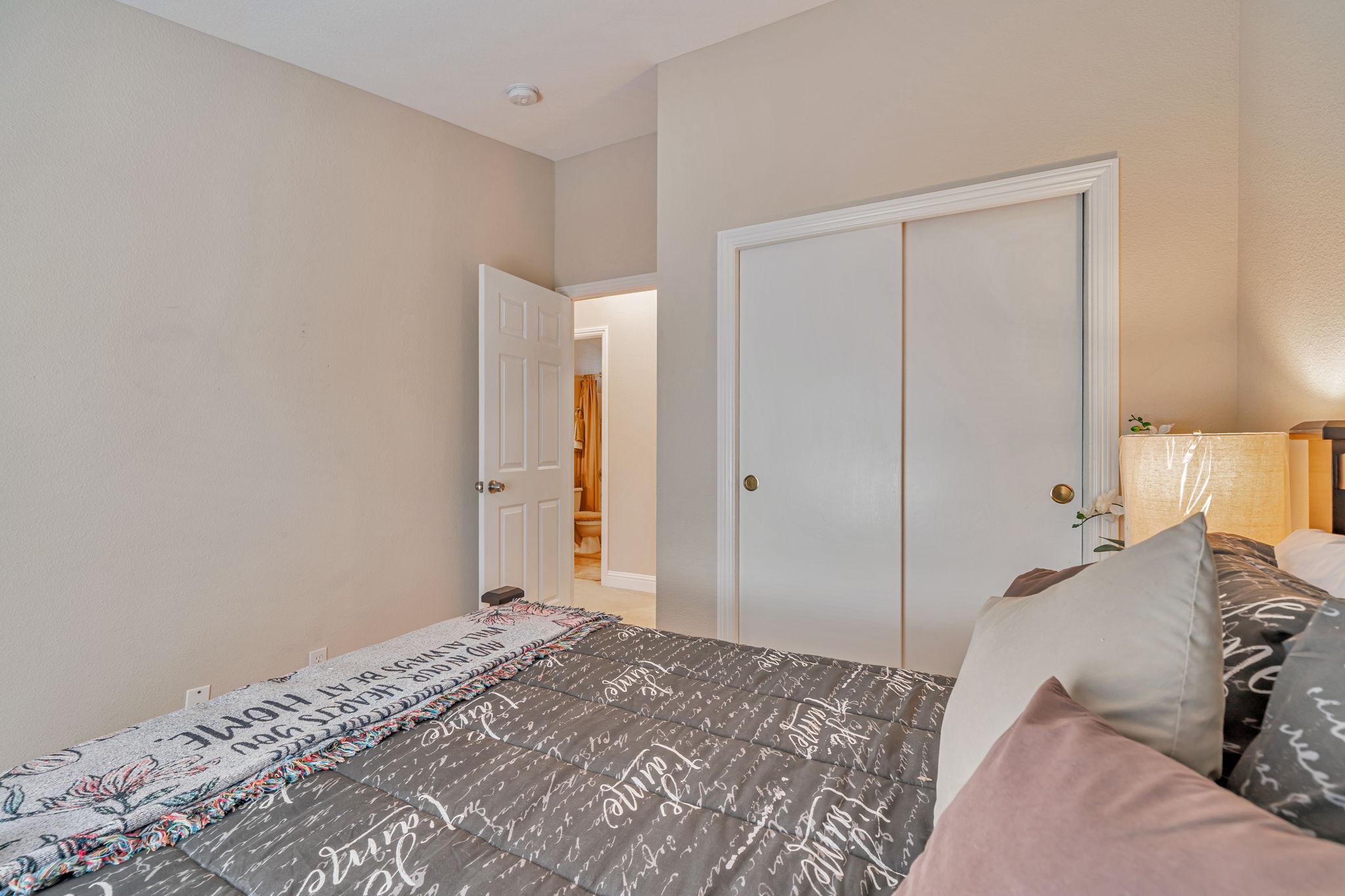 025_ 3263 Vineyard Ave 68 