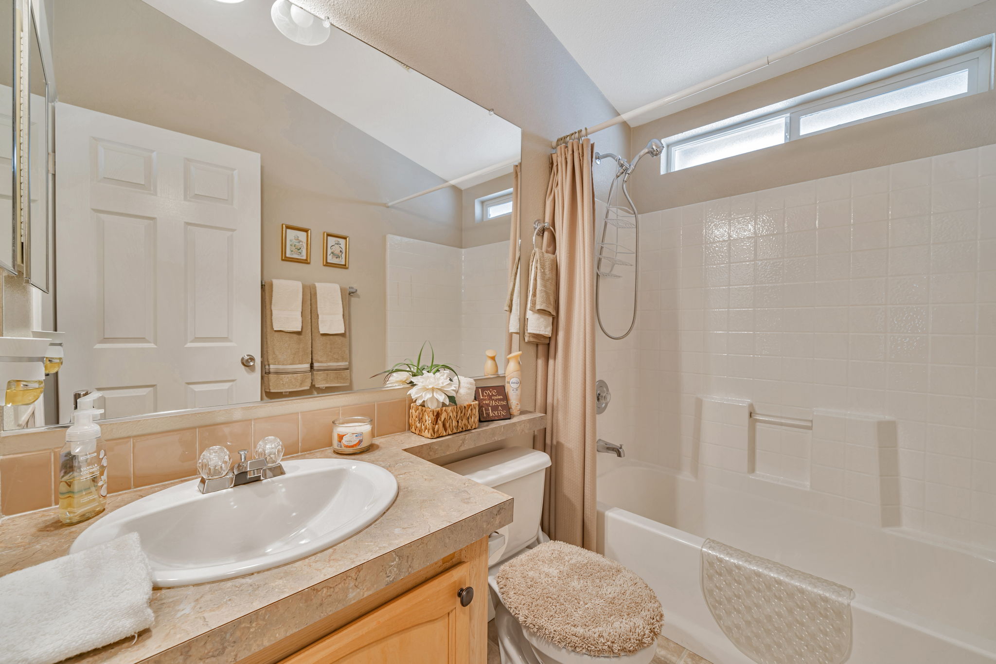 031_ 3263 Vineyard Ave 68 