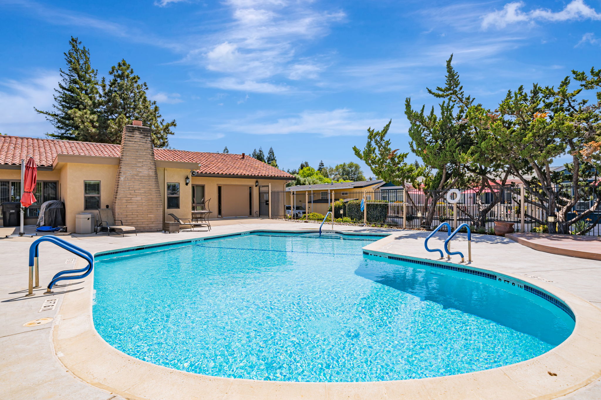 048_ 3263 Vineyard Ave 68 