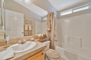031_ 3263 Vineyard Ave 68 