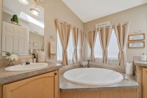 032_ 3263 Vineyard Ave 68 