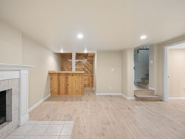  Photo 33