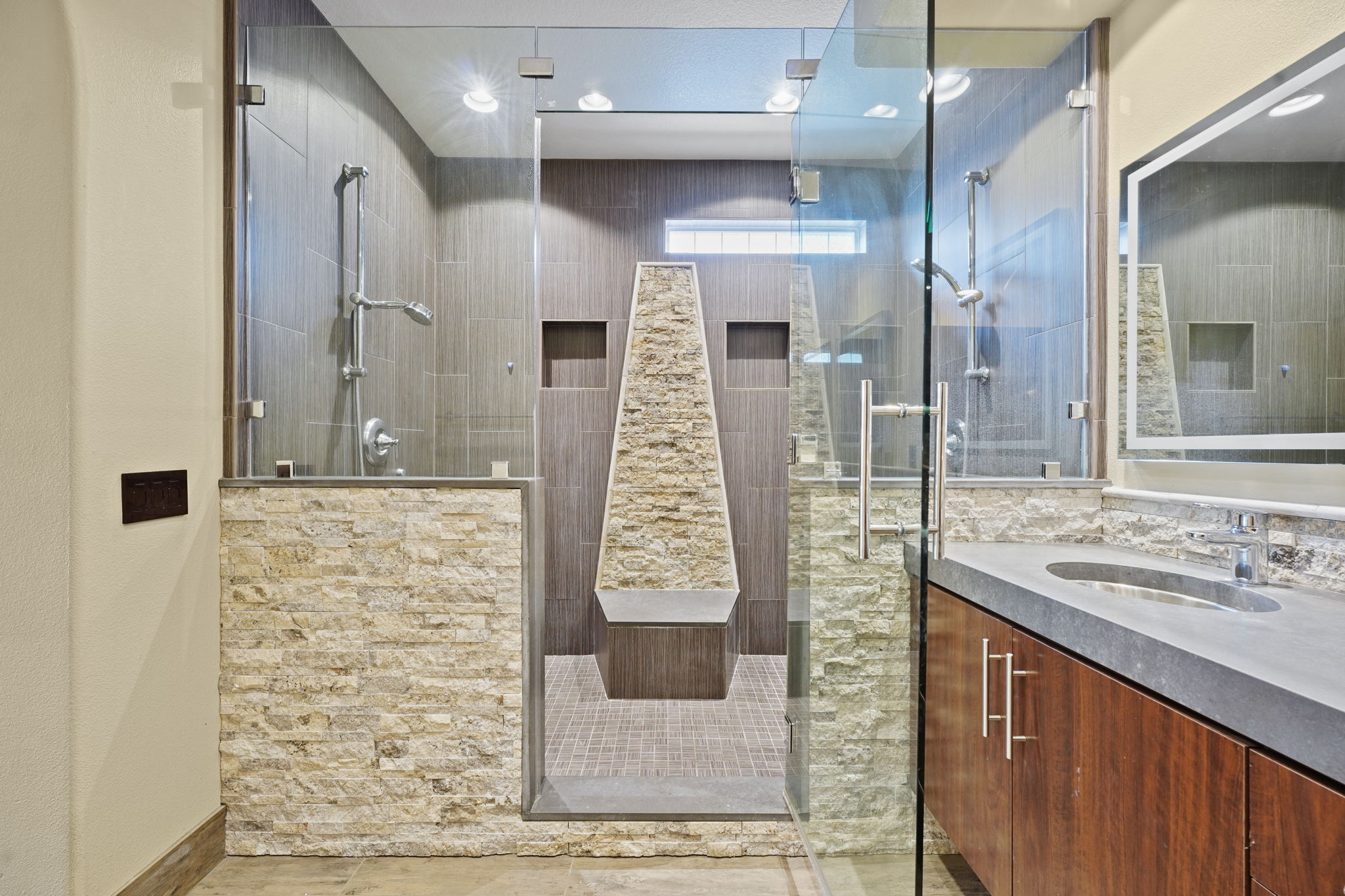 25.masterbath