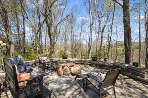 There's a huge firepit!