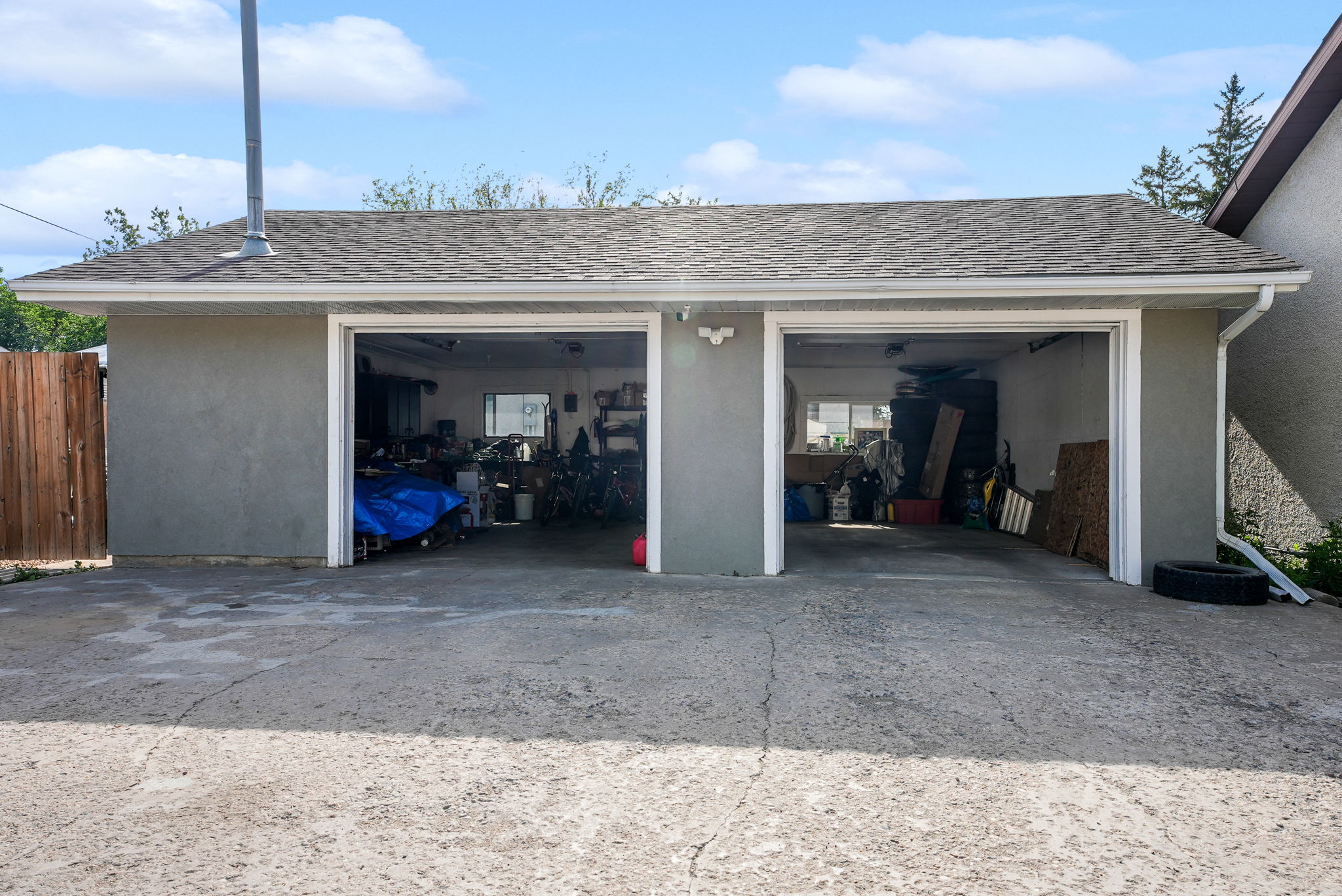  Photo 42