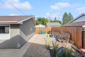  Photo 36