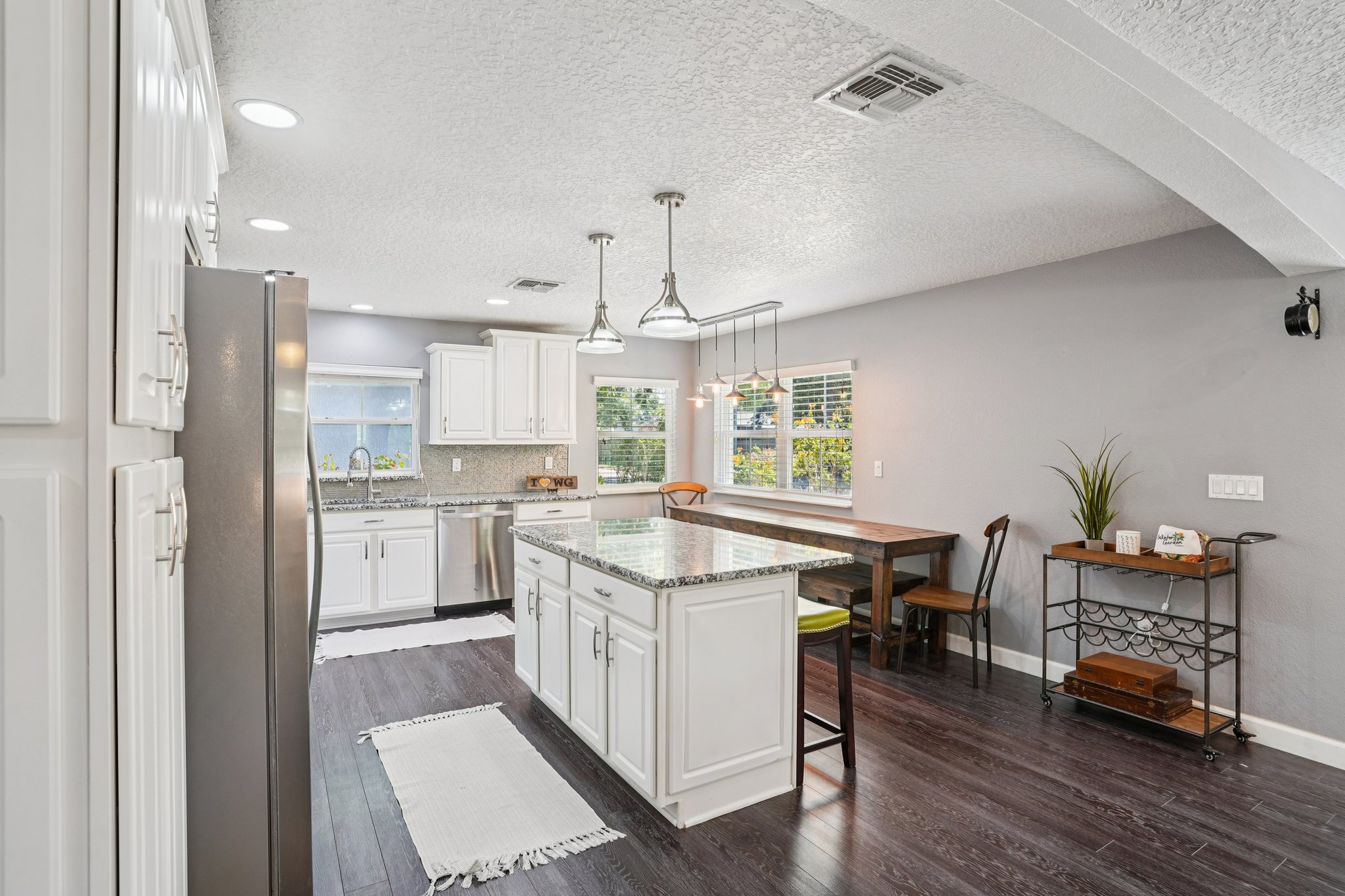 S Lakeview Ave-S2803-014.jpg