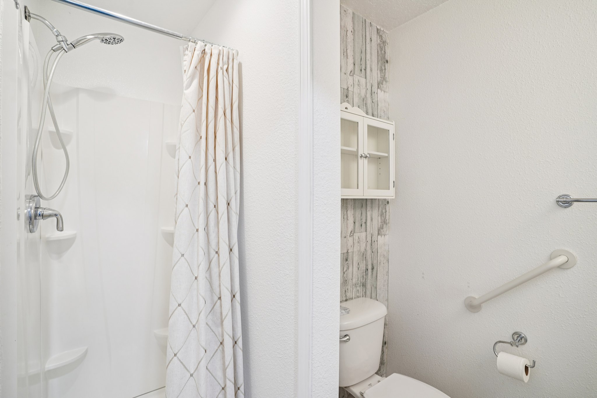 S Lakeview Ave-S2803-031.jpg