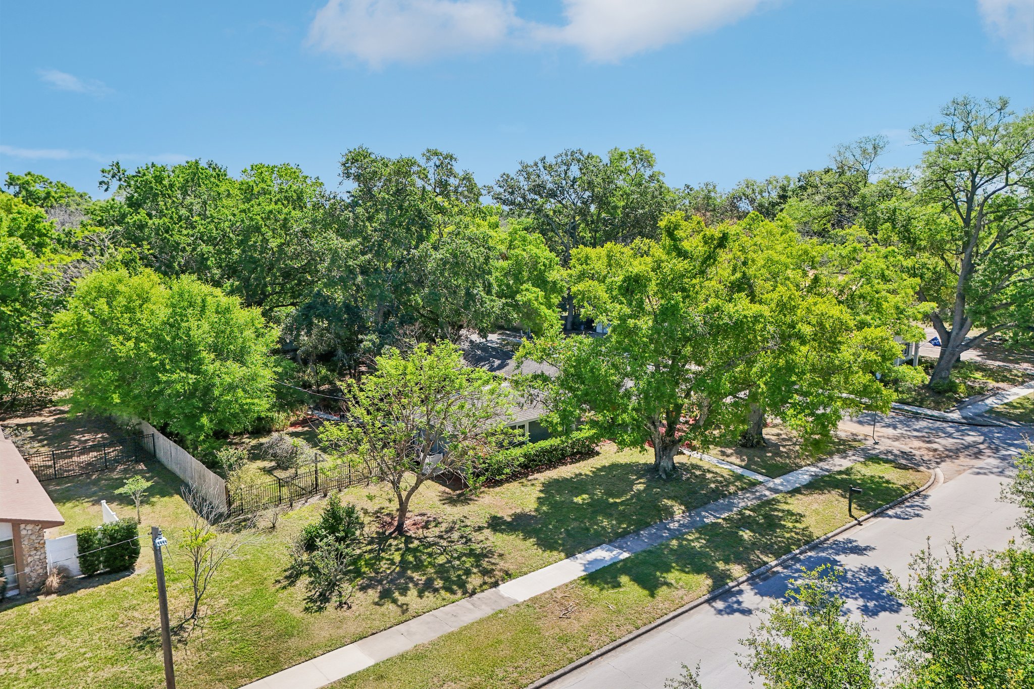 S Lakeview Ave-S2803-057.jpg