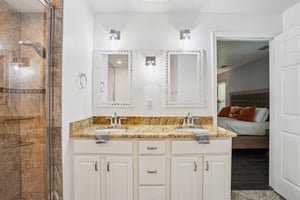 S Lakeview Ave-S2803-023.jpg