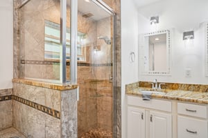 S Lakeview Ave-S2803-024.jpg