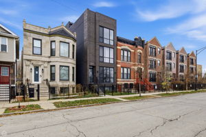 327 S Leavitt St 1 - North Clybourn Group_CHP2025_002