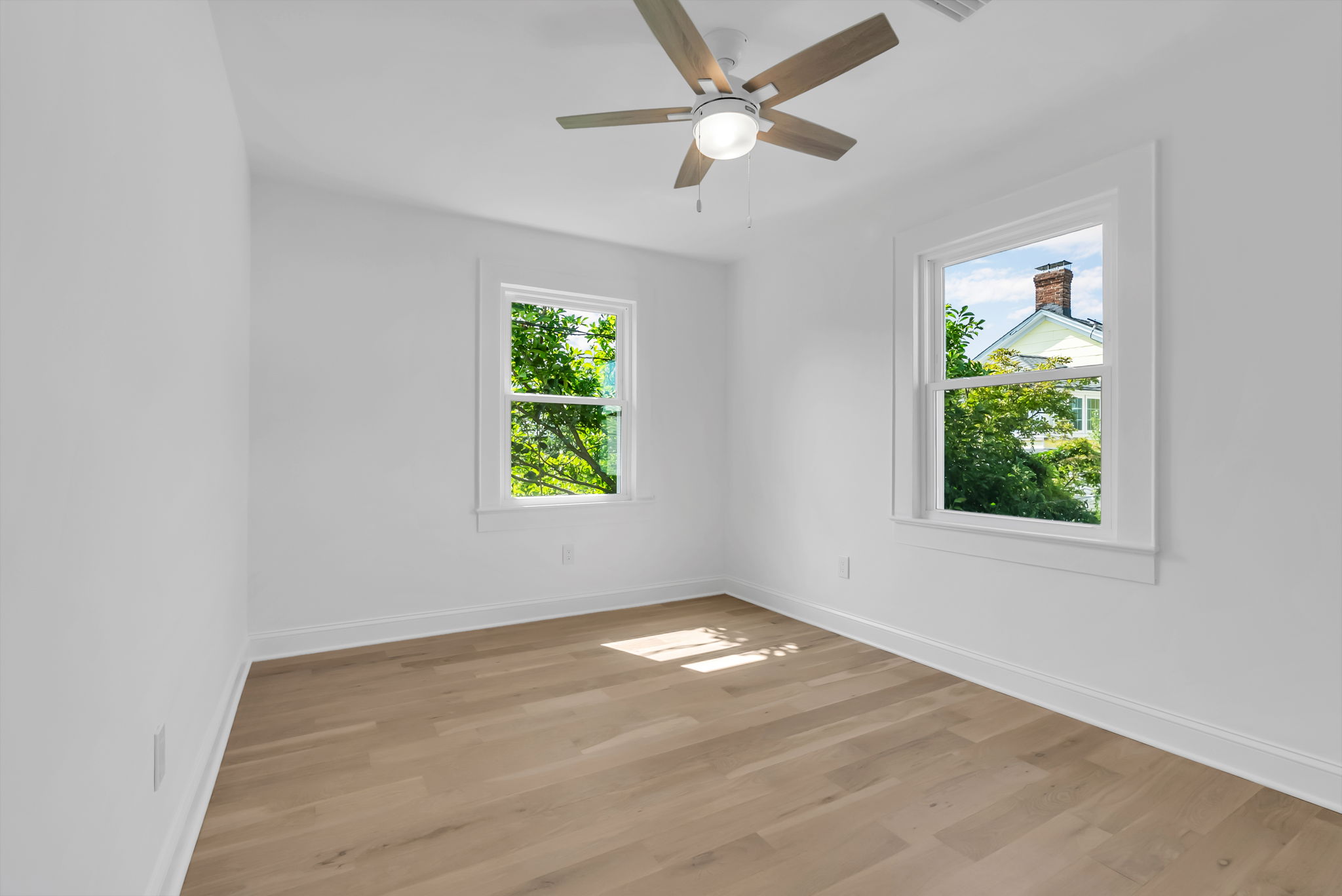  Photo 124