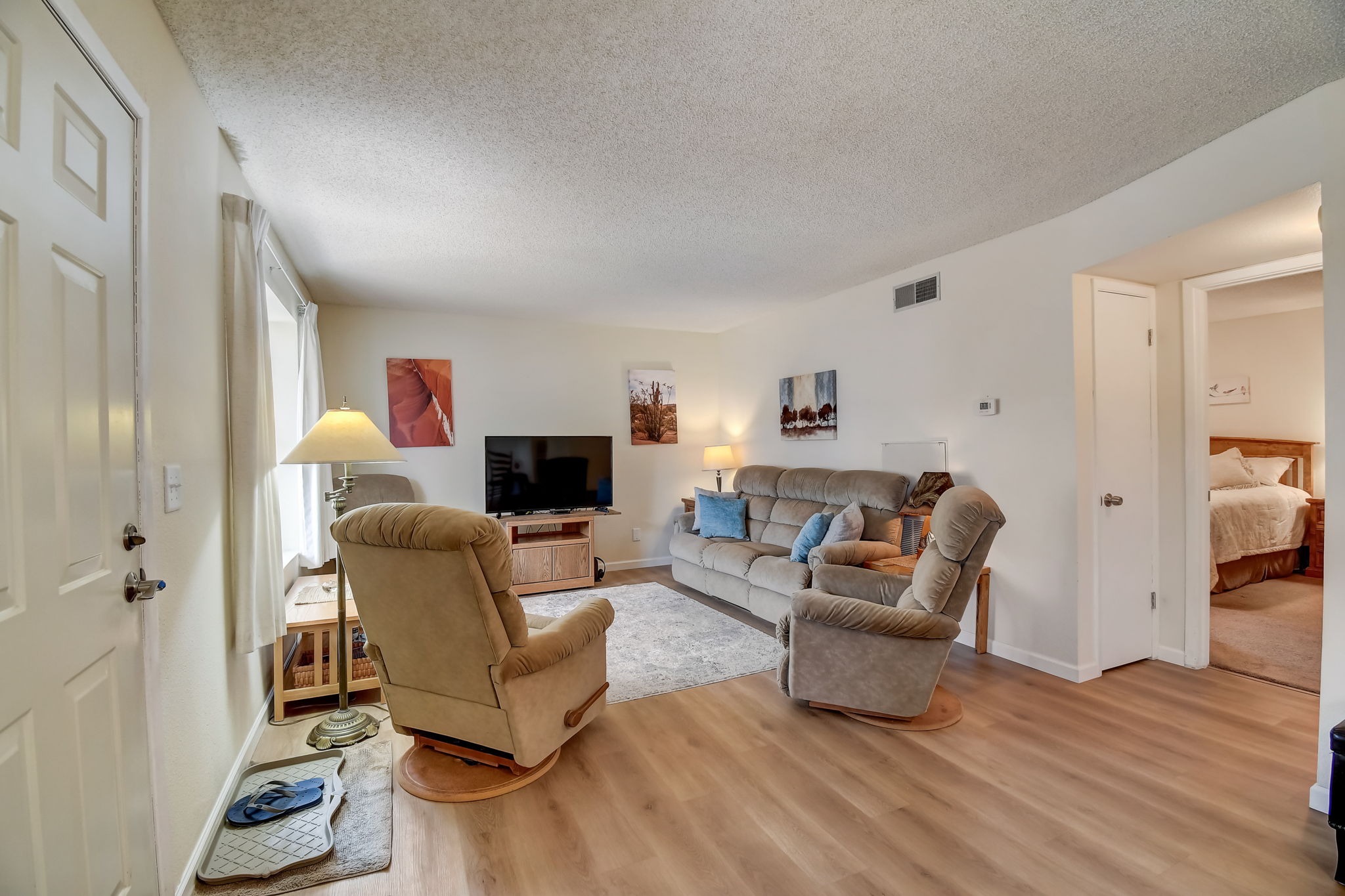 S Goldfield Rd 101-005