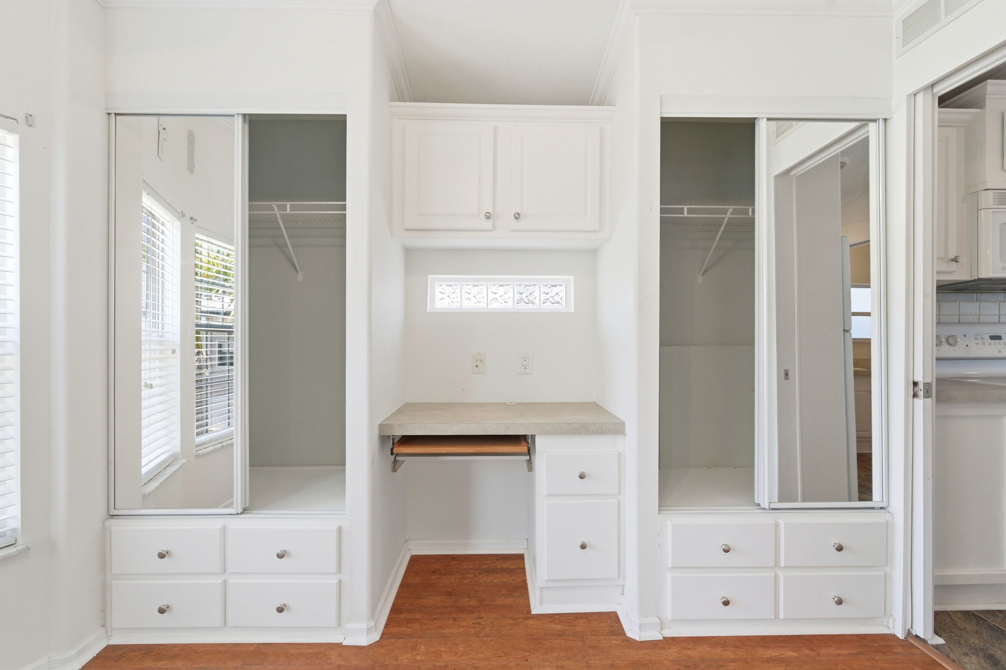 Interiors (21)