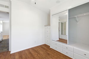 Interiors (20)
