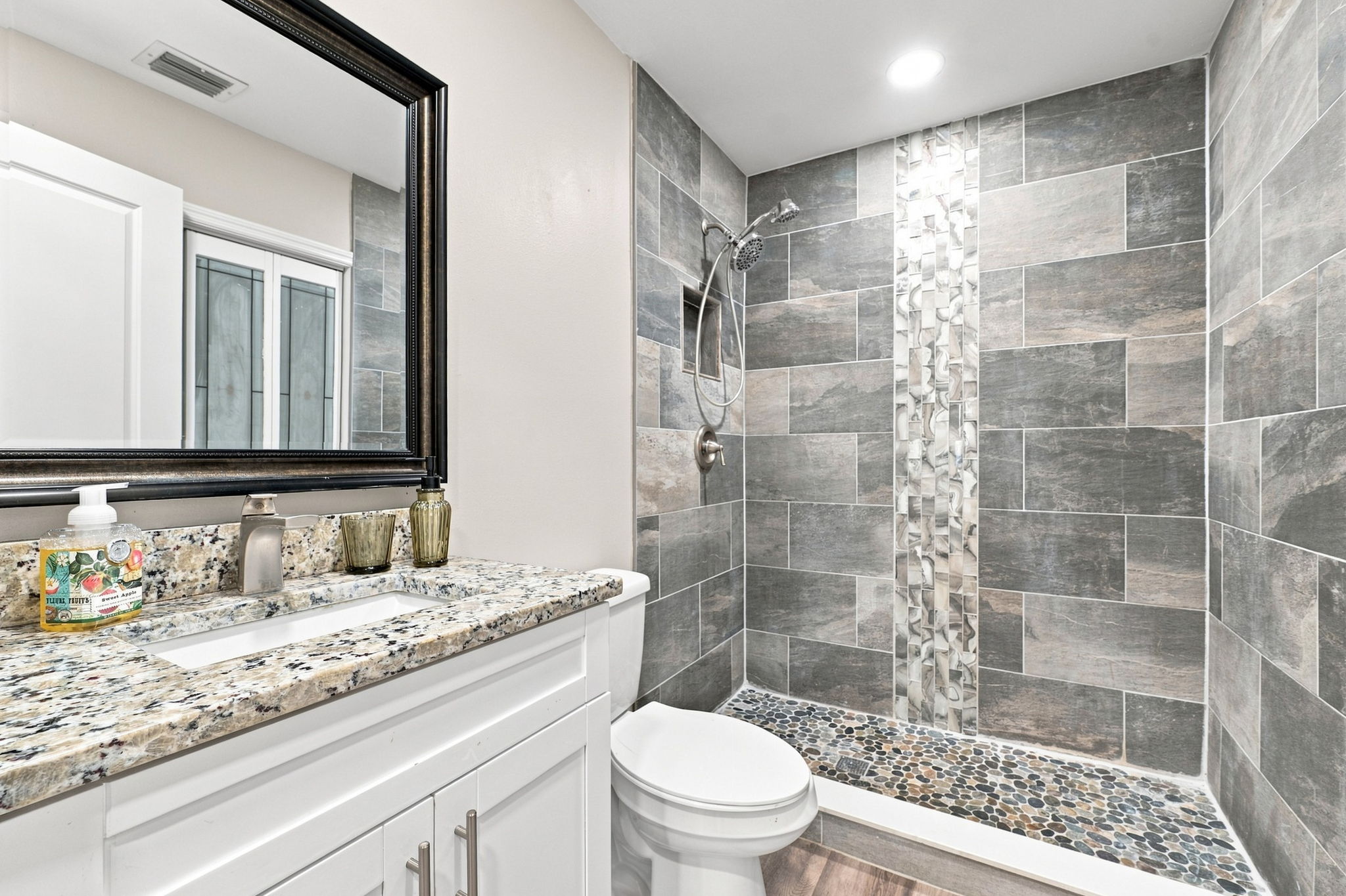 Bathroom3