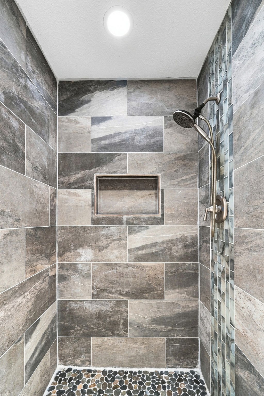 Primary Bathroom1b