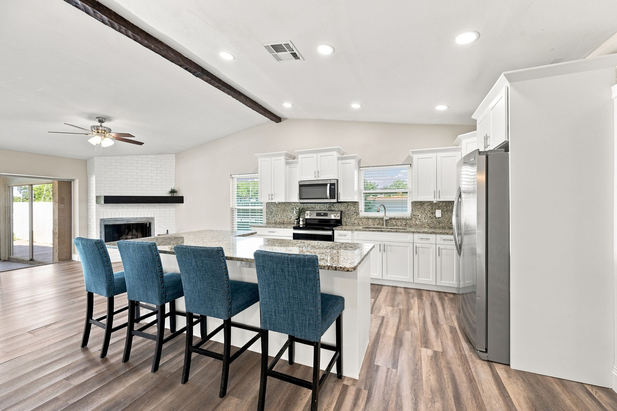 Kitchen25