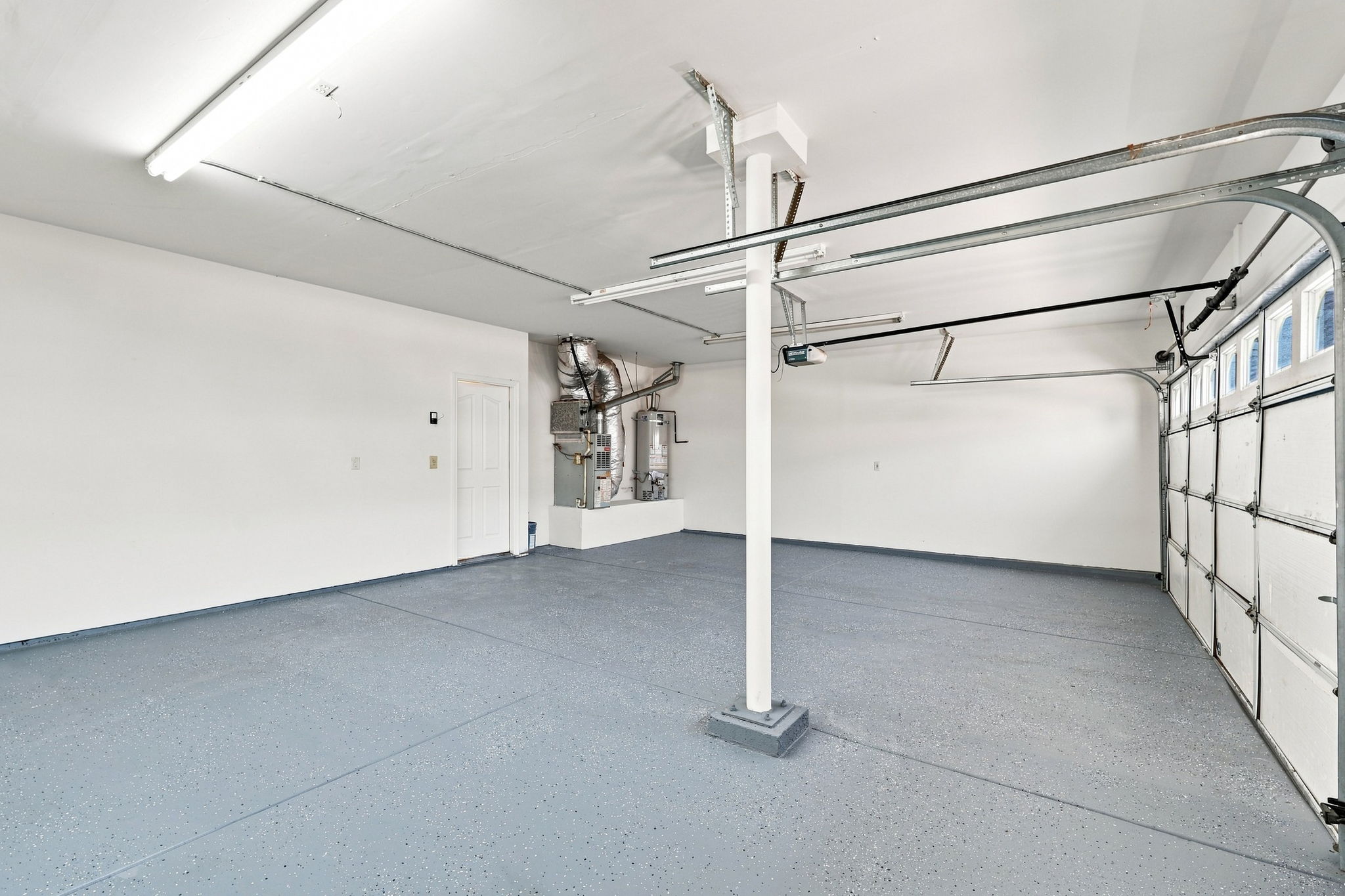 040_F8_3276 Konig Ct