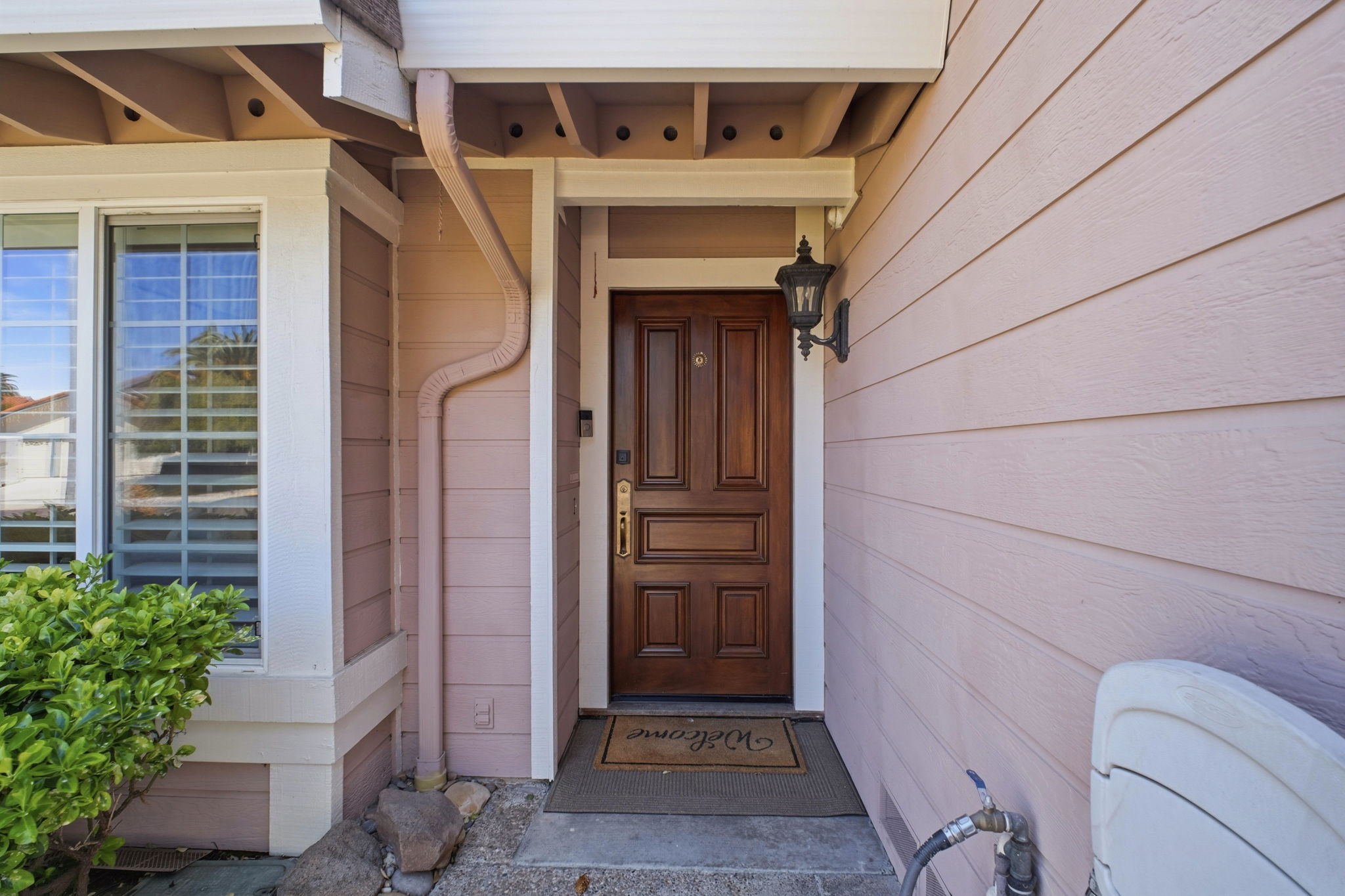 005_F8_32760 Orick St