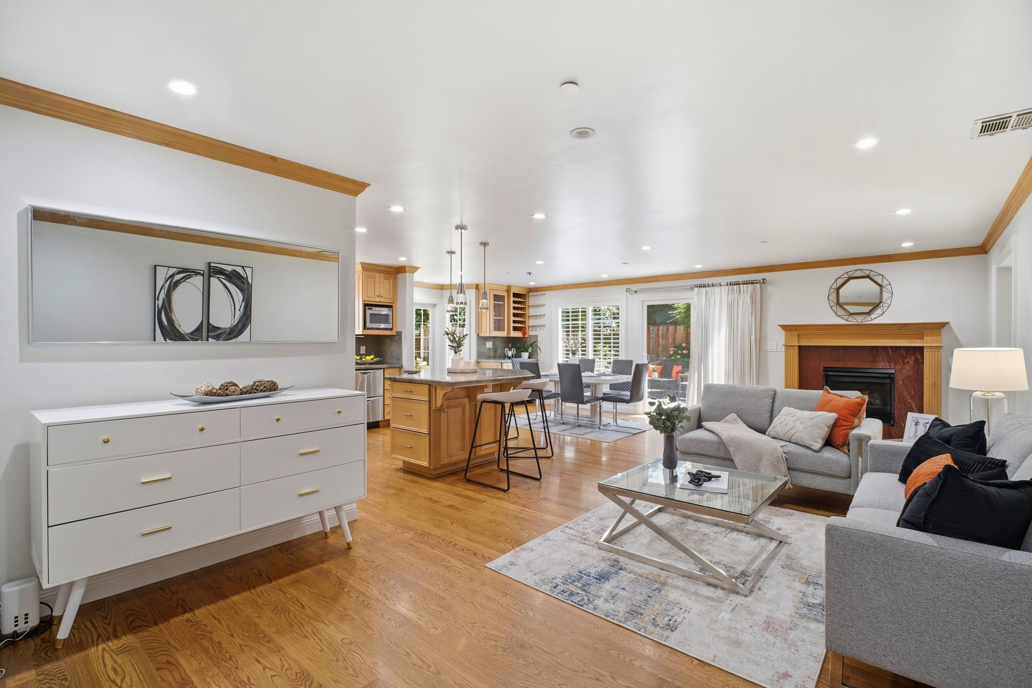 010_F8_32760 Orick St