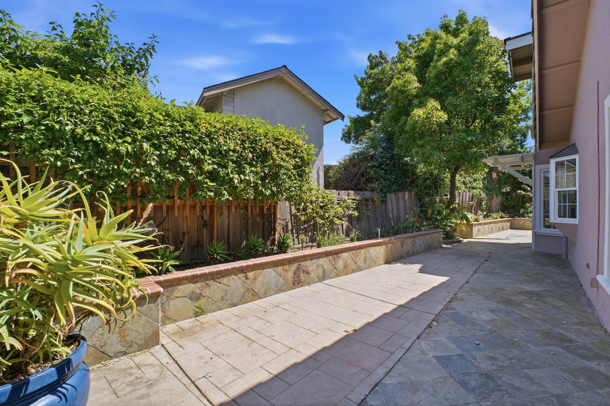 045_F8_32760 Orick St