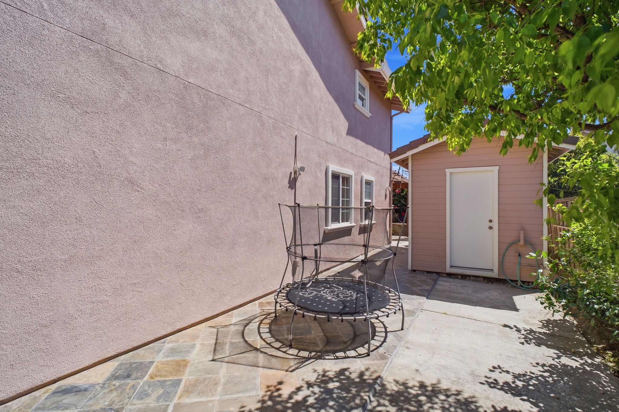 051_F8_32760 Orick St