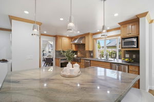 019_F8_32760 Orick St