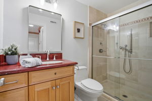 039_F8_32760 Orick St