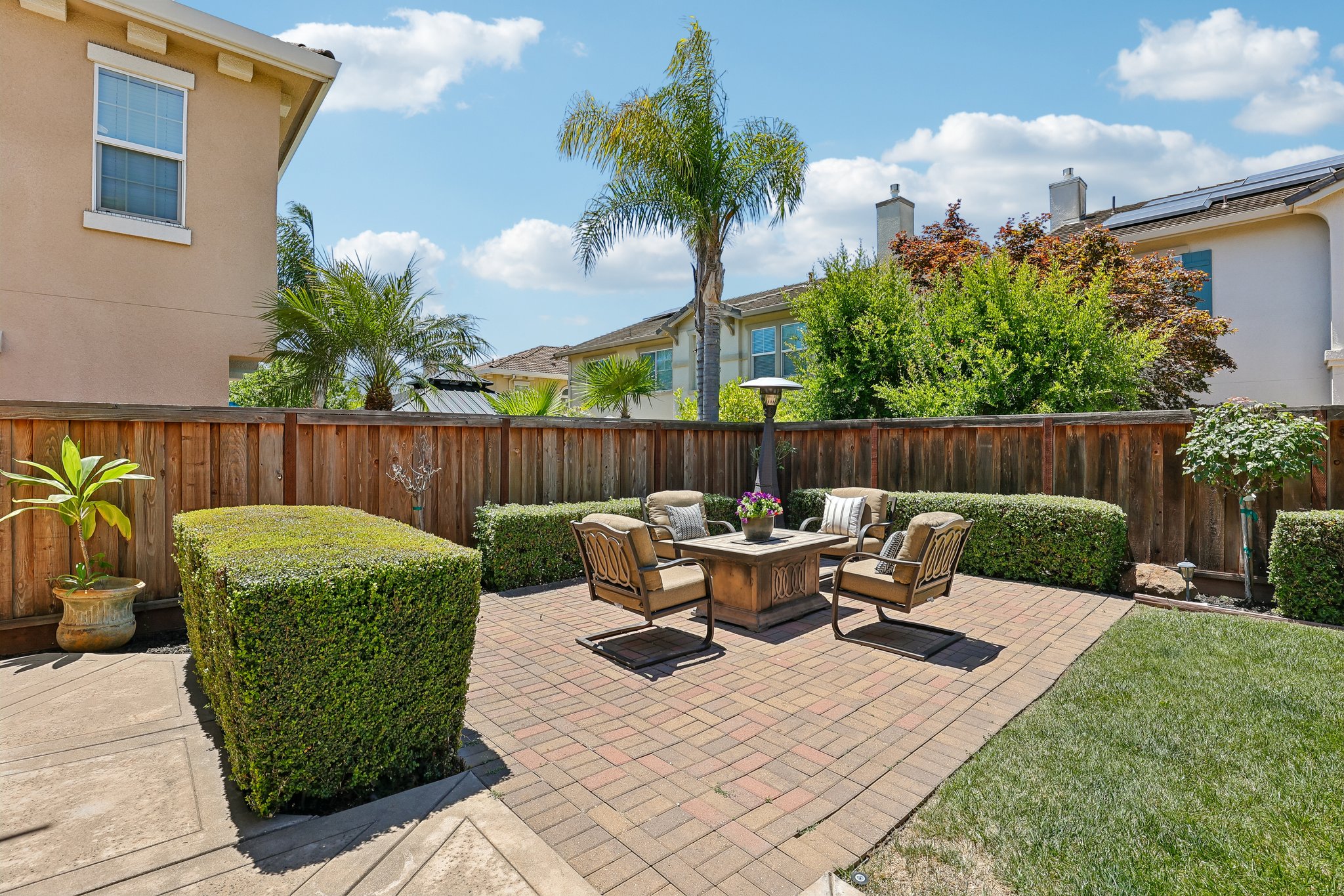 Cranbrook Pl-S2506-043.jpg