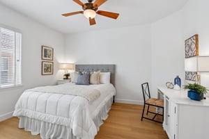 Cranbrook Pl-S2506-029.jpg