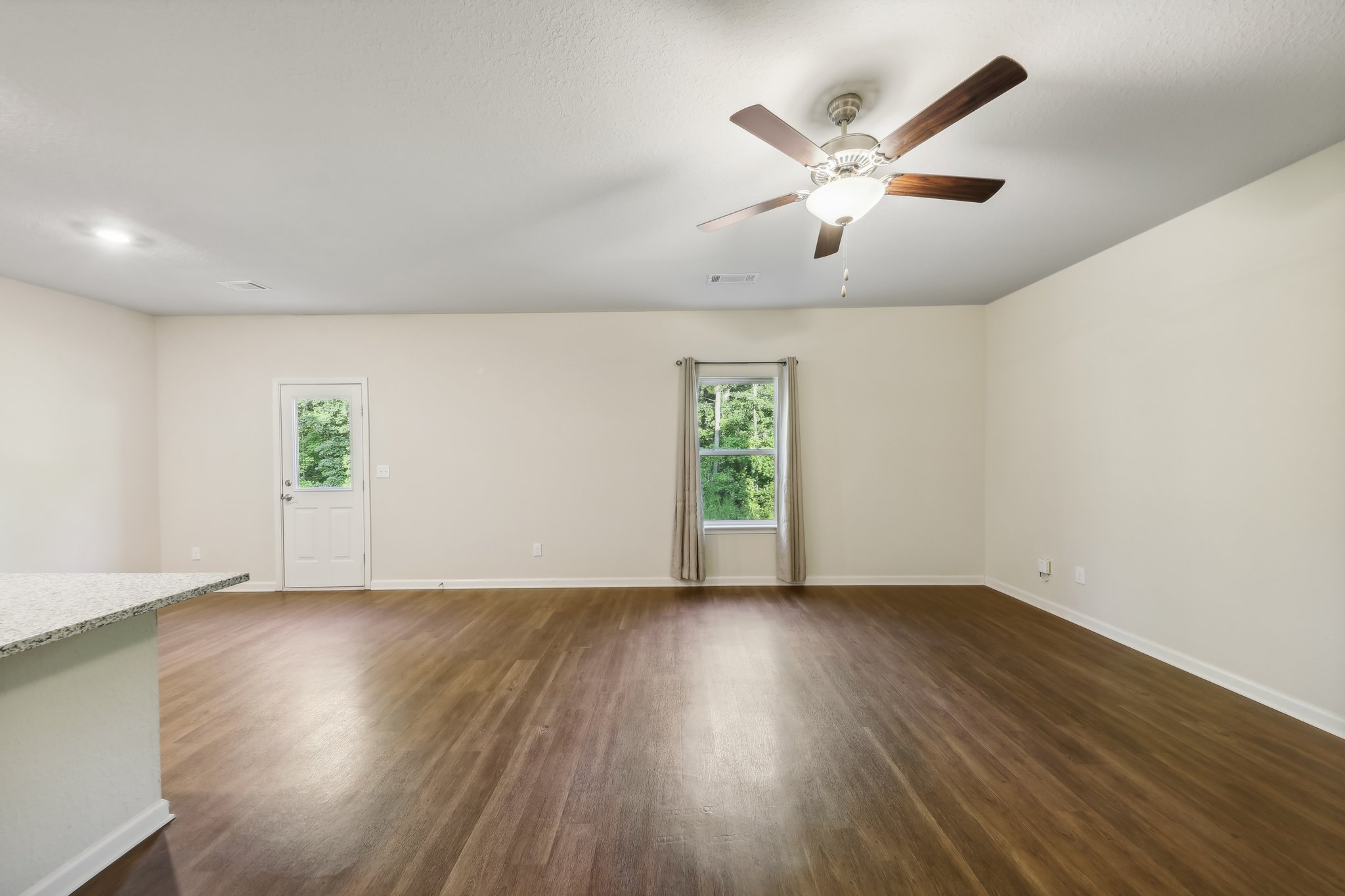 Augusta Woods Dr-004.jpg